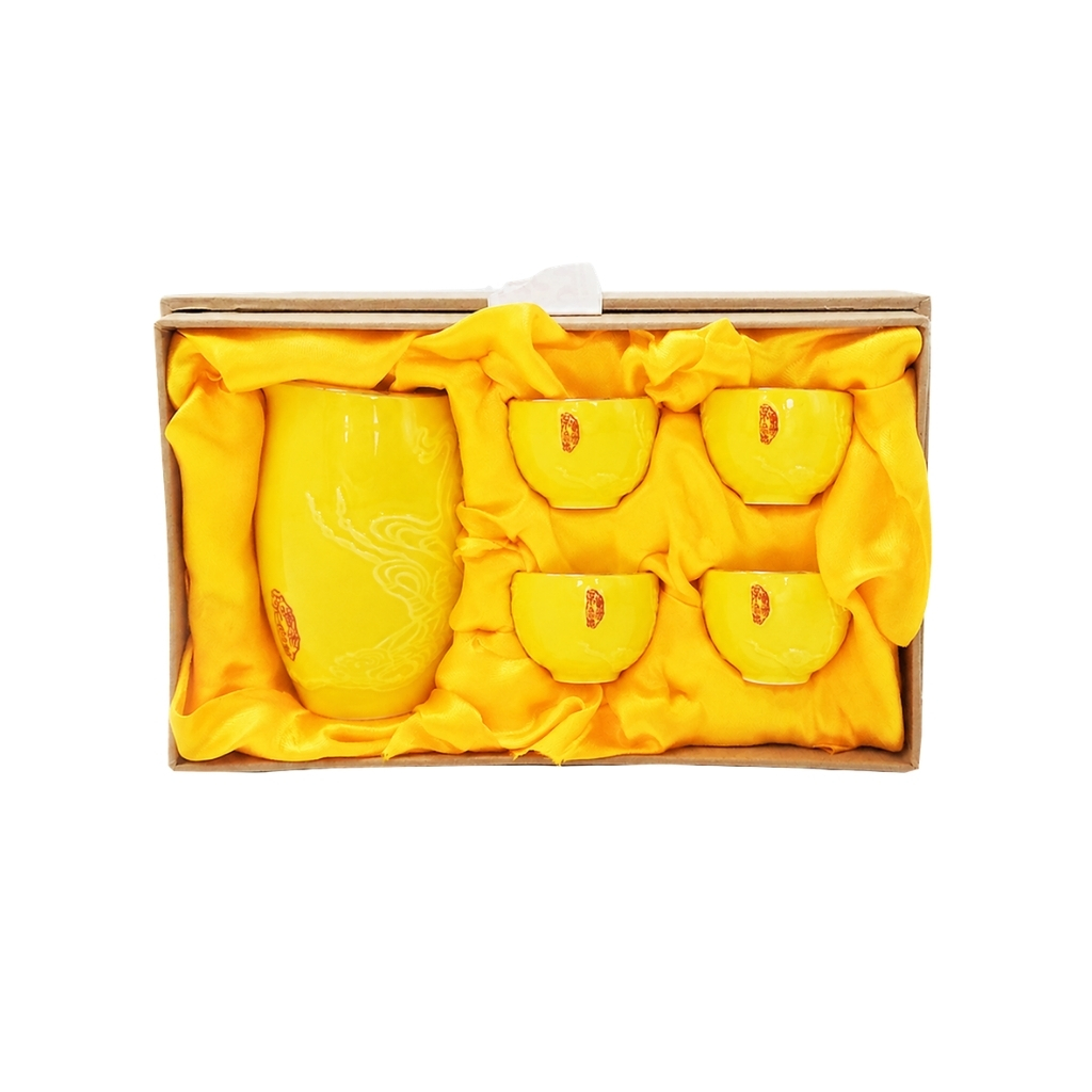 [700034] JUEGO DE LICOR *MOUTAI* 茅台帝黄色酒具 /20